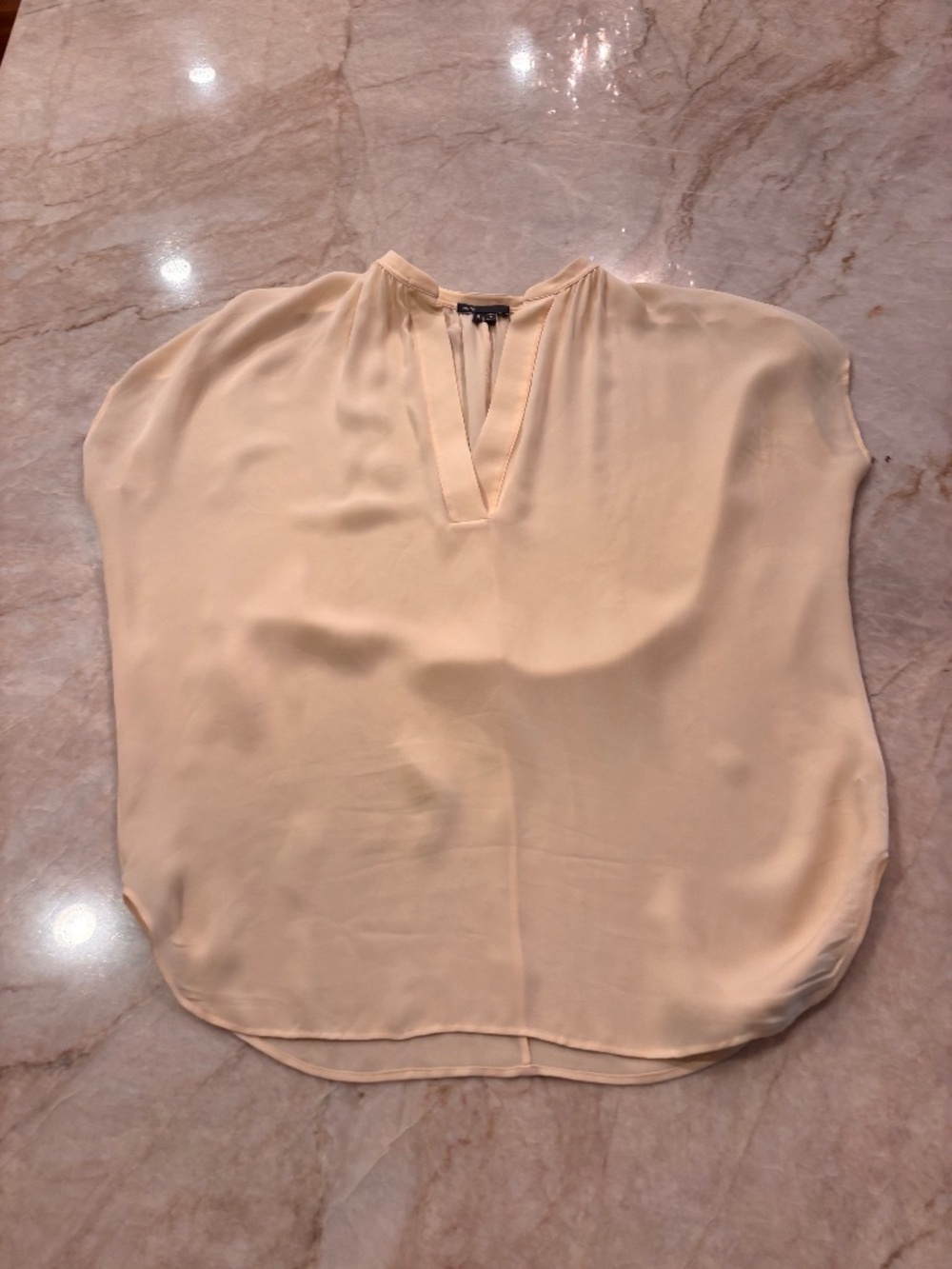 Vince Pale Yellow Silk dolman short sleeve